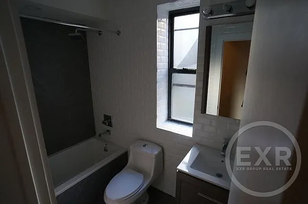 Rented by EXR | media 54