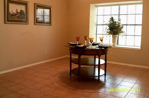 5th image of 2910 Doral Ct
