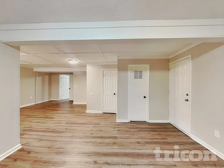 408 NW Palmer Dr — Photo 4