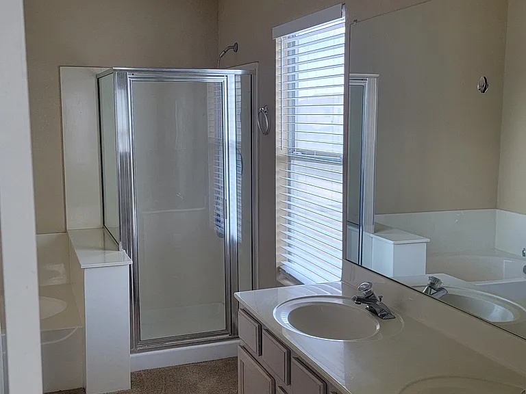 1393 E Tyson St — Photo 7