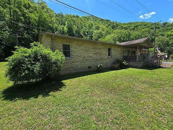 2nd image of 31 Huff Creek Rd
