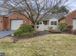 124 Cambridge Dr, Hershey, PA 17033