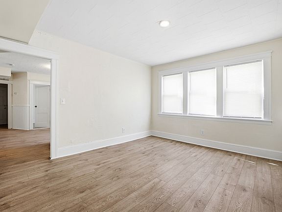 5th image of 12 Hillside St APT 3