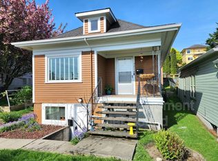 3218 Rucker Ave #1/2, Everett, WA 98201