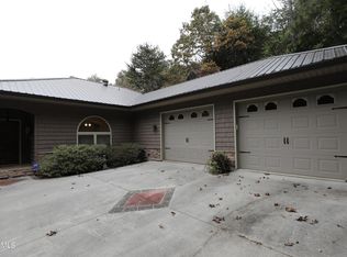 176 Bat Creek Shores Ln, Vonore, TN 37885