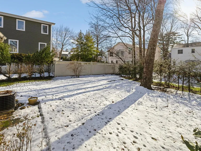 56 Morningside Ave — Photo 22