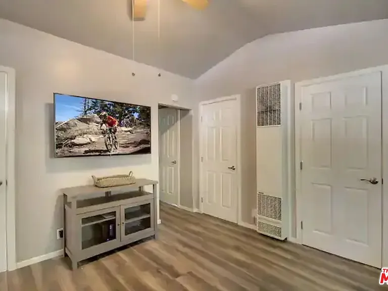 39219 Cedar Dell Rd #39219 — Photo 13
