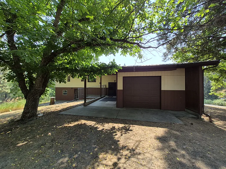 1050 Britton Rd — Photo 1