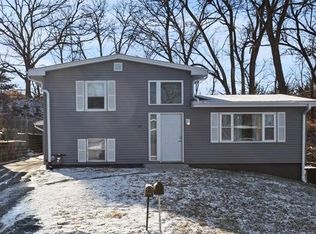 27 Kimberly Dr, Council Bluffs, IA 51503