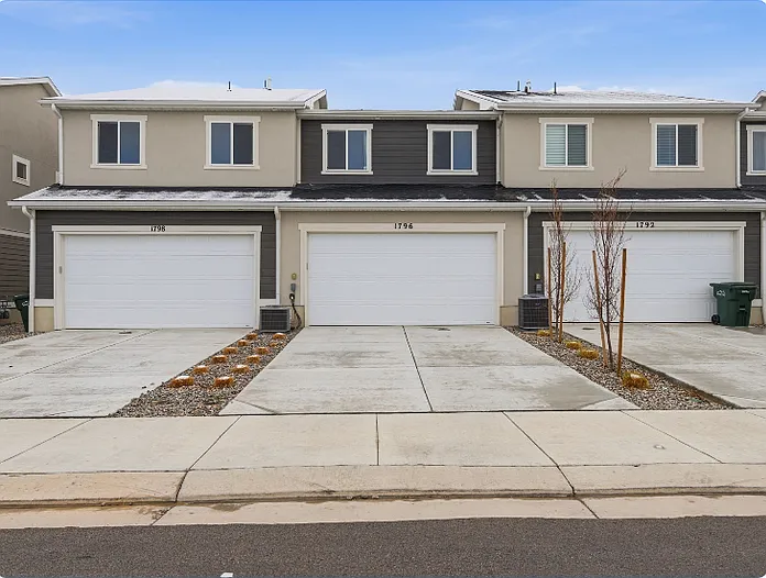 1796 N Blue Iris Ave — Photo 26