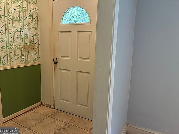 2nd image of 602 North St