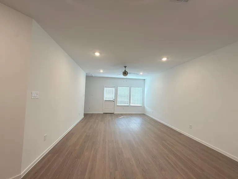 9122 Serene Haven Dr — Photo 7