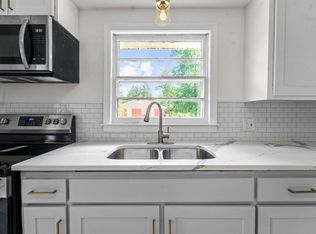 5215 Birch Rd, Fayetteville, NC 28304