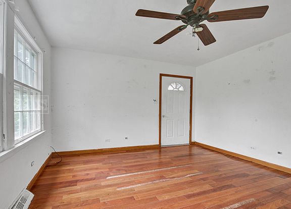 5th image of 4014 N Cass Ave
