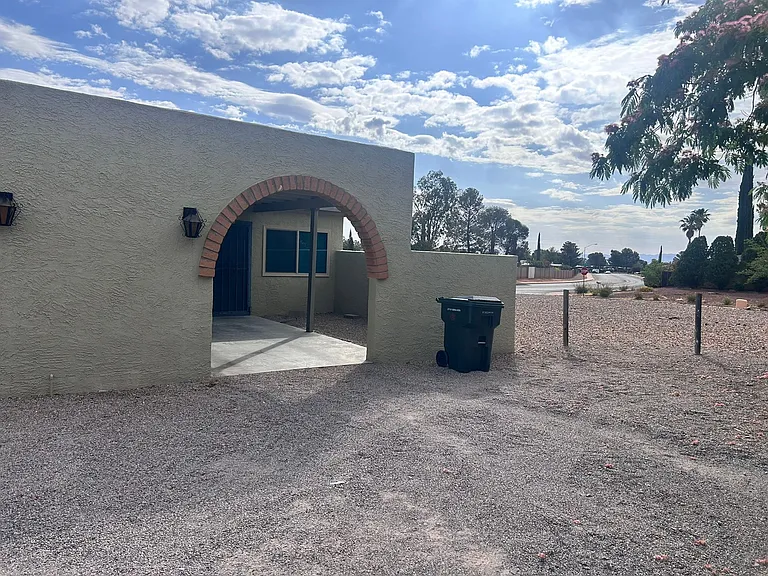 1132 Paseo Juanita #D — Photo 2