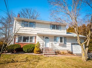 15 Cody Ave, Edison, NJ 08820