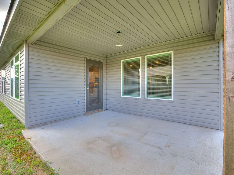3102 Debbie Ln — Photo 53