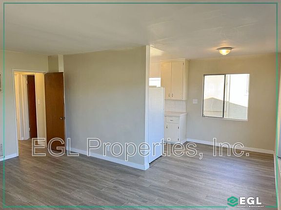 2nd image of 1211 N New Hampshire Ave Unit 15