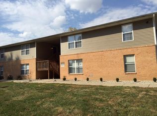 122 Kenneth Dr APT D, Troy, IL 62294