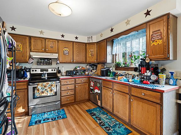 2nd image of 476 Union Avenue