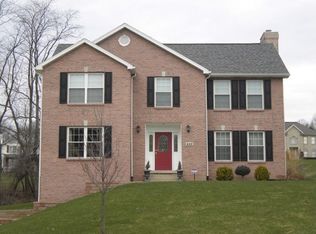 117 Cloverdale Dr, Evans City, PA 16033