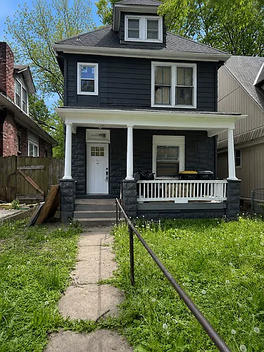 815 Elmwood Ave Photo 1