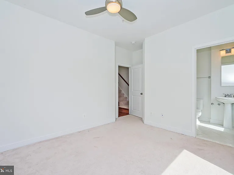 8337 Looking Glass Way — Photo 35