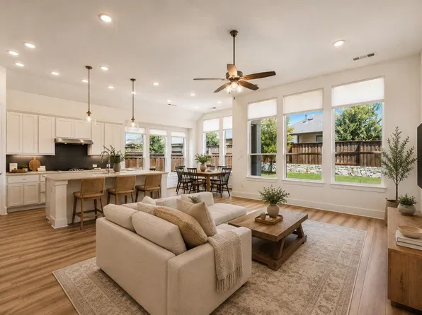 1616 McDougall Crk, Van Alstyne, TX 75495