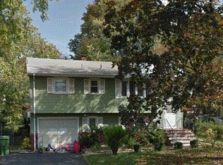 21 Prescott St, Edison, NJ 08817