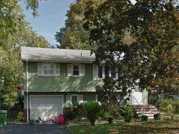 21 Prescott St, Edison, NJ 08817