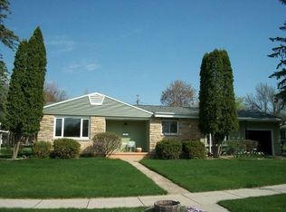 2300 Yellowstone Ave, Portage, WI 53901