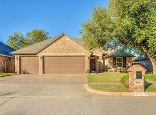 2901 Brookstone Ct, Moore, OK 73160