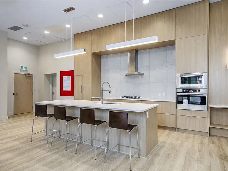 4465 Juneau St #Penthouse 1 — Photo 14