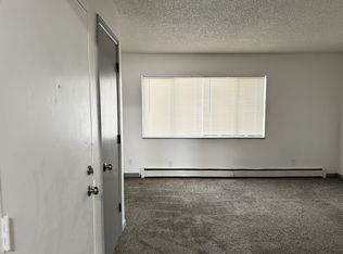 830 W 10th St, Loveland, CO 80537