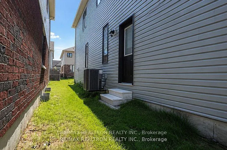 21 Prudhoe Ter — Photo 33