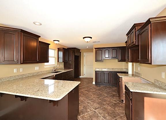 5th image of 12450 N Lauren Cir