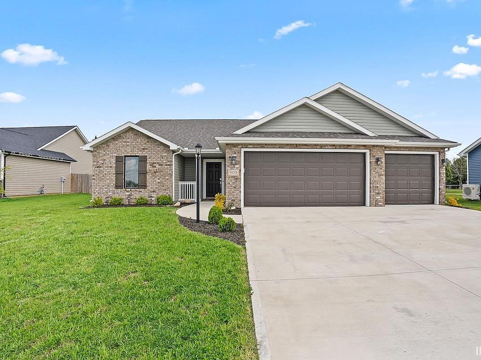 1st image of 909 Jennifer Dr