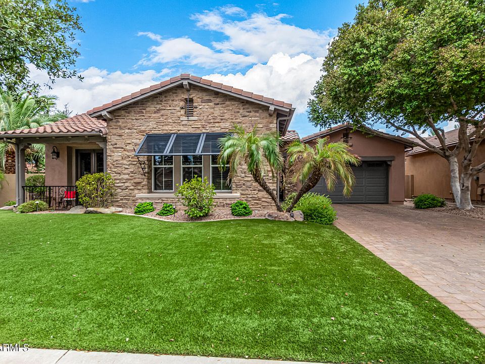 1st image of 1140 W YOSEMITE Place