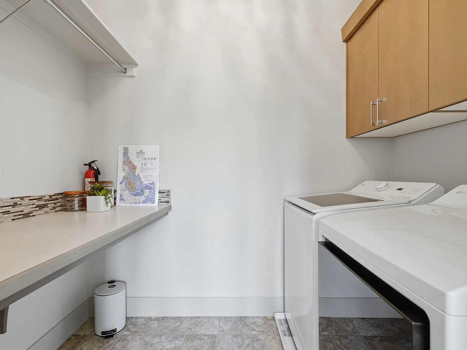 3 bed, 1942 sqft, $5,000 — Photo 3