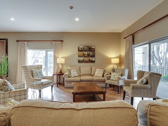 5th image of 475 N Highland St #12EF