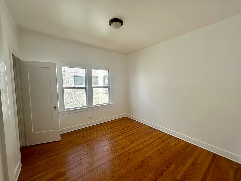 Bedroom Second 2
