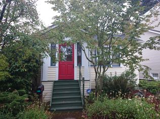 511 N 76th St, Seattle, WA 98103