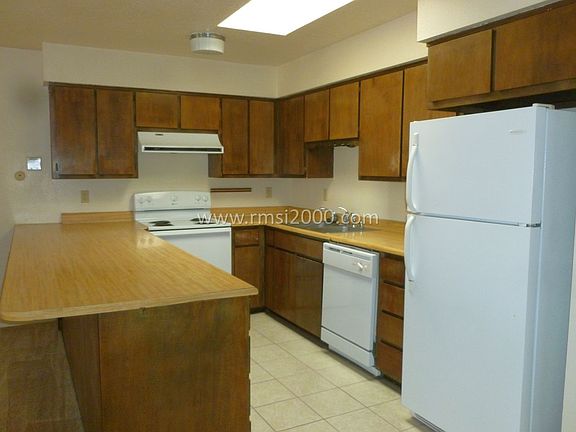 4th image of 10131 Madeline Dr NW