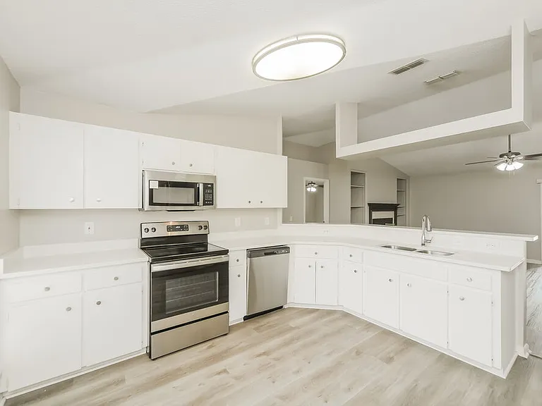 459 Flamingo Ct — Photo 8