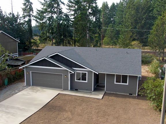 3rd image of 22115 Cedarview Dr E