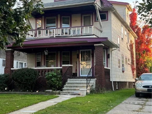 13604 Blenheim Rd, Cleveland, OH 44110