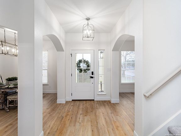 3rd image of 13127 Remuda Circle