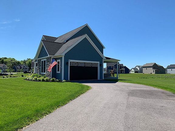4th image of 47 Crowne Pointe Dr