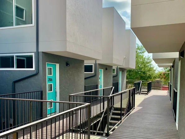 R Squared, 140 S Fredericksburg St #104, San Marcos, TX 78666