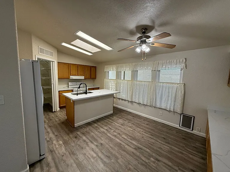 12655 E 46th Dr — Photo 10